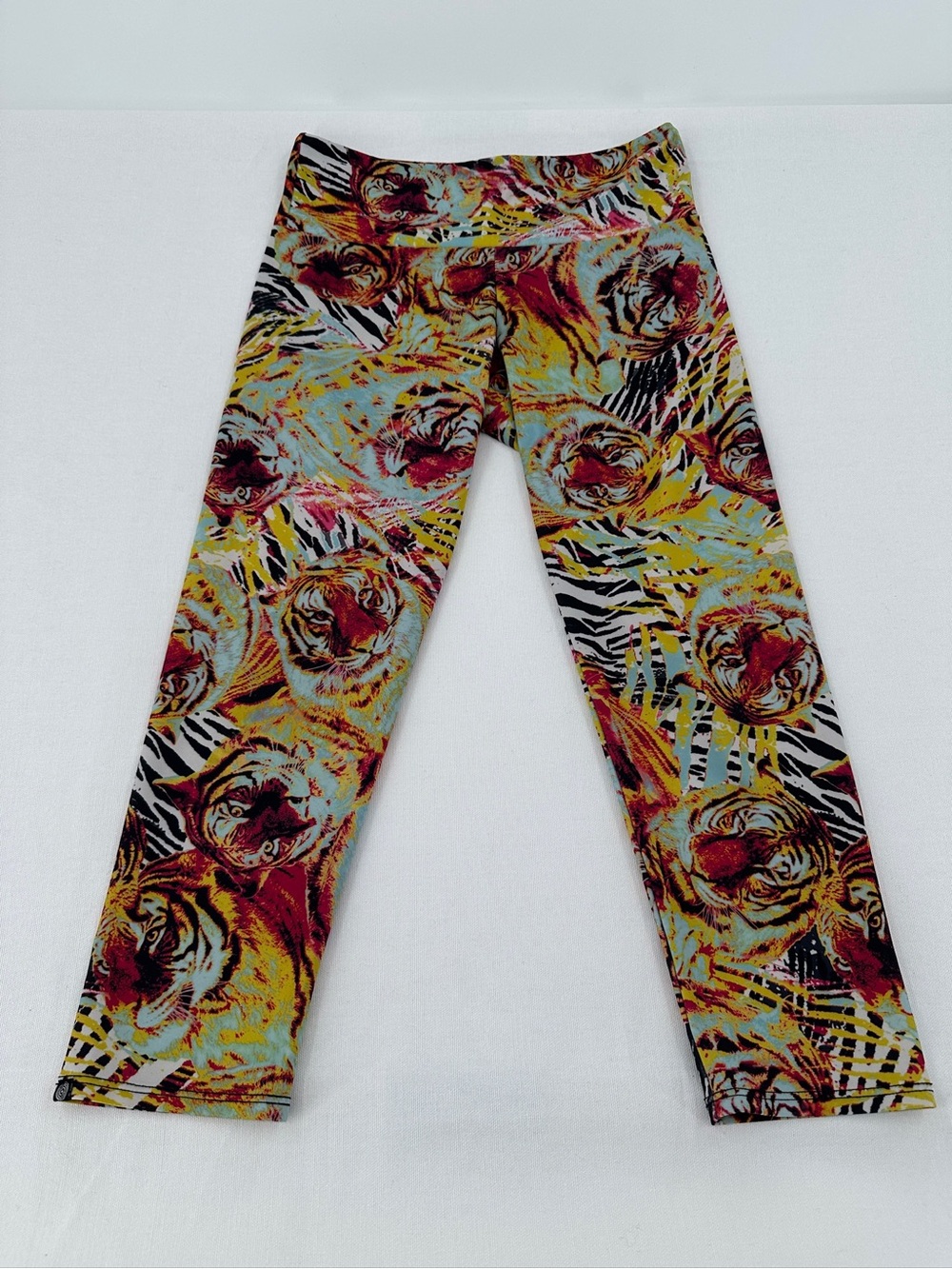 Capri Pop Art Tiger 🐯 Print Cropped Leggings Multicolored Graphic  RAWR! - Picture 3 of 5